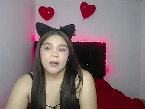 Snapshot of 2moons_full_of_love chatting on 02.16.26 2moons full of love online show from 02.16.26