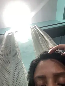 Snapshot of heenashai chatting on 11.01.25 heenashai online show from 11.01.25