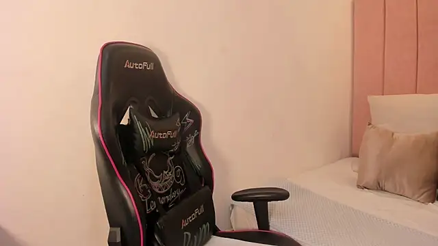 dulce morbida online show from 10.23.25