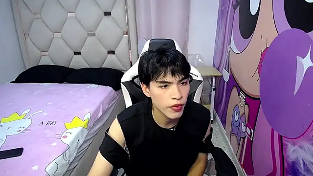Snapshot of hyun_jin_ chatting on 10.19.25 hyun jin online show from 10.19.25
