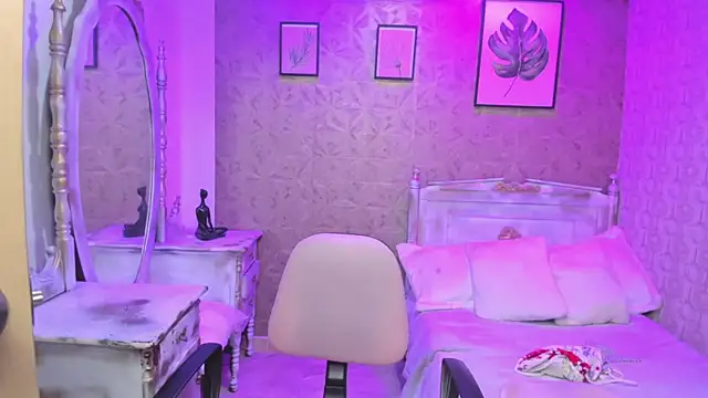 Sofia clk online show from 12.20.25