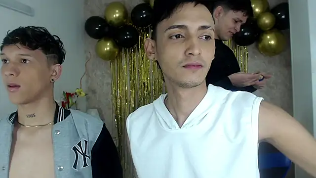 Snapshot of 3Boys_OneDream chatting on 10.18.25 3Boys OneDream online show from 10.18.25