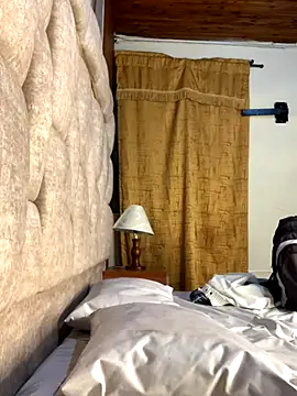 Emiliano Reyes online show from 12.03.25