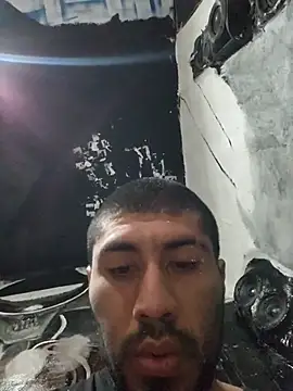 Snapshot of vergueo3 chatting on 11.12.25 vergueo3 online show from 11.12.25