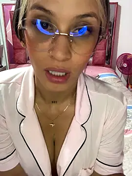 Snapshot of KIMBERLYPULIDO chatting on 12.04.25 KIMBERLYPULIDO online show from 12.04.25