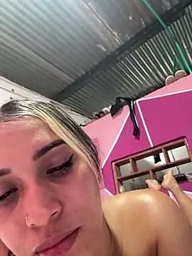 Snapshot of KIMBERLYPULIDO chatting on 01.05.26 KIMBERLYPULIDO online show from 01.05.26