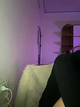 Snapshot of Bong-g chatting on 03.26.26 Bong-g online show from 03.26.26