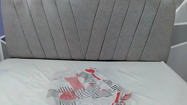 luna merie online show from 01.31.26