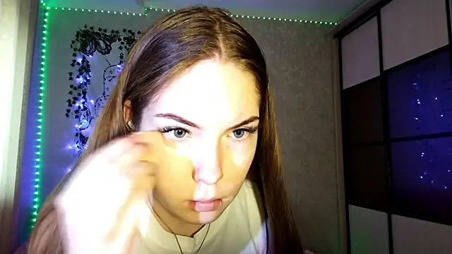 VETT KITTY online show from 10.30.25