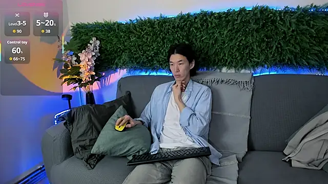 Snapshot of Jackson_Lei chatting on 10.22.25 Jackson Lei online show from 10.22.25