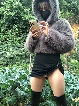 Kylie beem online show from 12.20.25