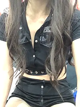 Snapshot of Kylie_beem chatting on 05.16.26 Kylie beem online show from 05.16.26