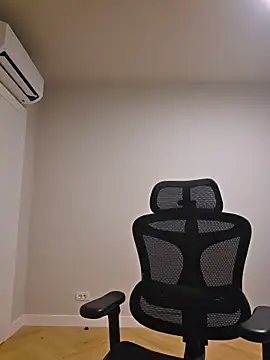 MiaRides19 online show from 04.07.26