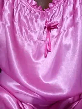 Snapshot of shakunthala96 chatting on 11.05.25 shakunthala96 online show from 11.05.25