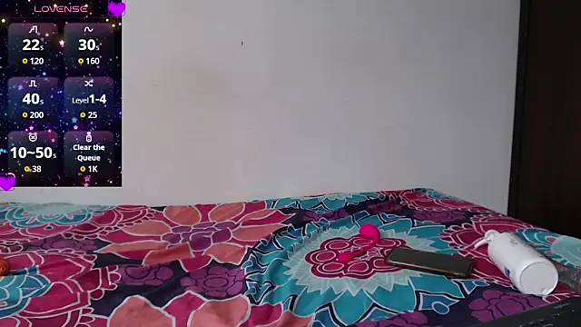 Nikki  uwu online show from 12.13.25