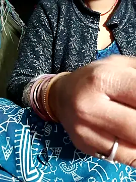 Snapshot of Hot_cauple_indian chatting on 02.21.26 Hot cauple indian online show from 02.21.26