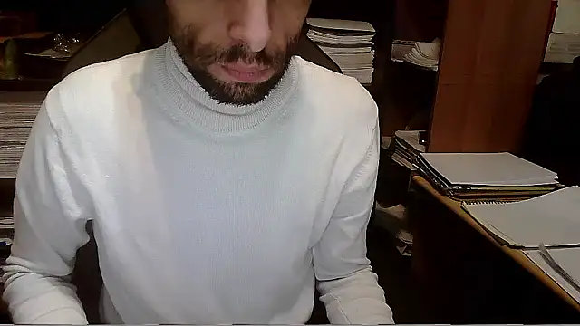 Snapshot of topg84 chatting on 10.19.25 topg84 online show from 10.19.25