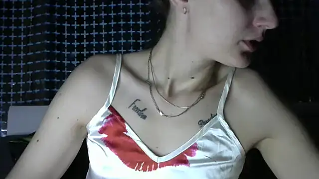 Snapshot of Err_Ass chatting on 10.20.25 Err Ass online show from 10.20.25