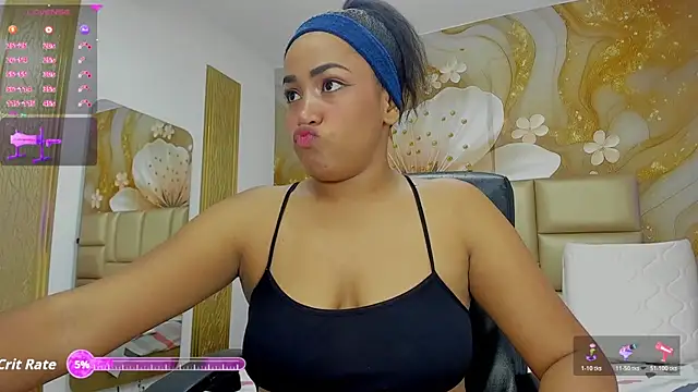 NahomiWalker  online show from 11.18.25