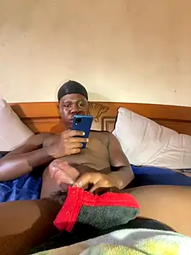 Snapshot of maloya267 chatting on 11.19.25 maloya267 online show from 11.19.25