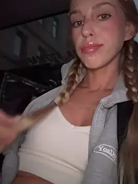 kira mia online show from 03.12.26