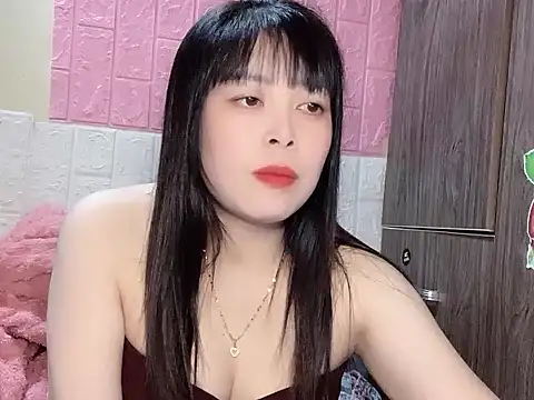 Butterfly kee online show from 11.24.25