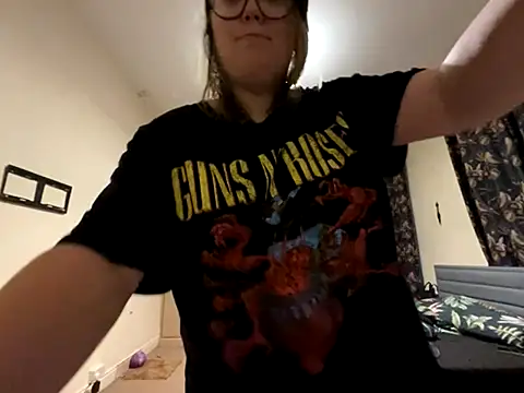 Scarletcum22 online show from 11.04.25