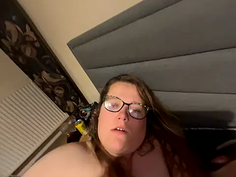 Scarletcum22 online show from 12.03.25