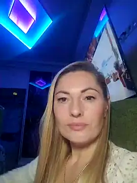 Snapshot of LadaStar8385 chatting on 10.25.25 LadaStar8385 online show from 10.25.25