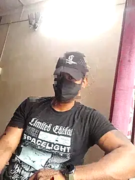 Snapshot of bindasbruno chatting on 10.29.25 bindasbruno online show from 10.29.25