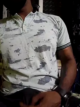 Snapshot of bindasbruno chatting on 11.04.25 bindasbruno online show from 11.04.25