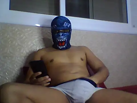thehardmoroccan93 online show from 10.24.25