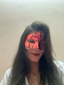 Snapshot of Hottie_hania chatting on 10.19.25 Hottie hania online show from 10.19.25