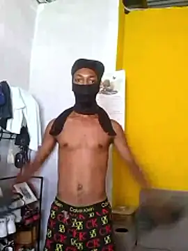 Snapshot of 876tom chatting on 02.01.26 876tom online show from 02.01.26