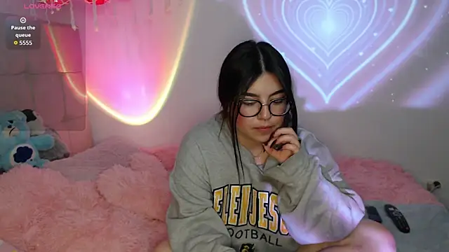 Ayleen Honey online show from 10.23.25