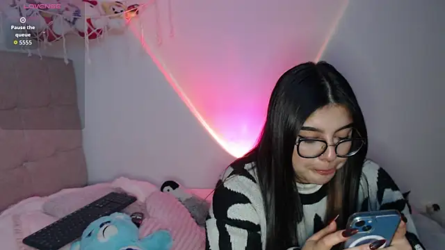 Ayleen Honey online show from 10.25.25