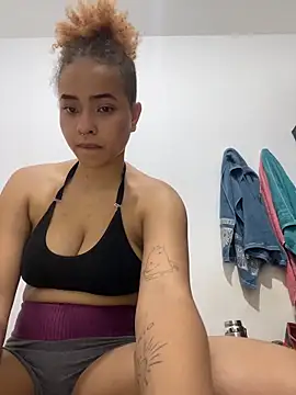 Snapshot of guinness_cp chatting on 11.08.25 guinness cp online show from 11.08.25