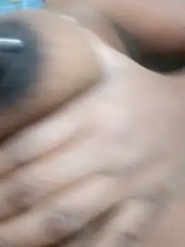 Snapshot of Jennyy31 chatting on 10.27.25 Jennyy31 online show from 10.27.25