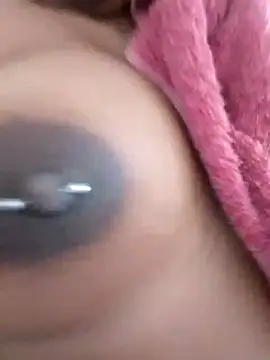 Snapshot of Jennyy31 chatting on 11.05.25 Jennyy31 online show from 11.05.25