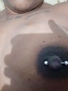 Snapshot of Jennyy31 chatting on 12.19.25 Jennyy31 online show from 12.19.25