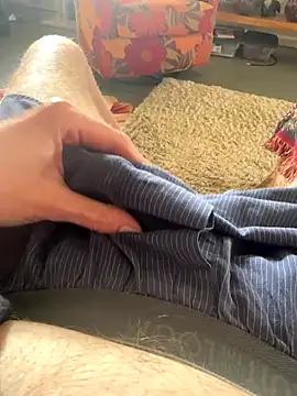 Snapshot of kirkmonsoon chatting on 10.31.25 kirkmonsoon online show from 10.31.25