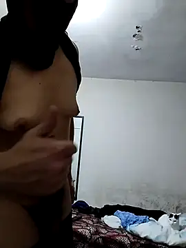 Snapshot of Joanhunk chatting on 10.22.25 Joanhunk online show from 10.22.25