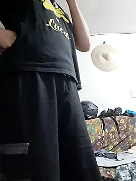 Snapshot of Joanhunk chatting on 11.01.25 Joanhunk online show from 11.01.25