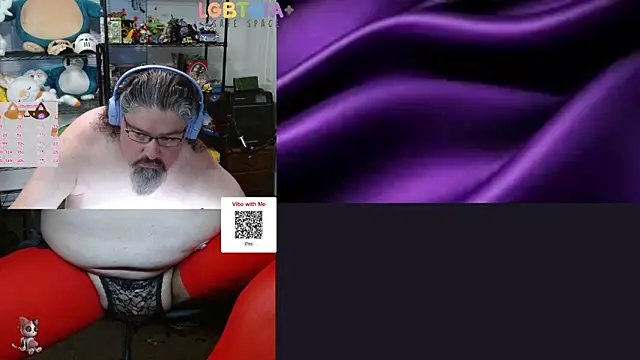 Snapshot of geekycastillo chatting on 05.03.26 geekycastillo online show from 05.03.26