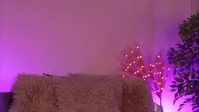 CrystalRedx online show from 12.18.25