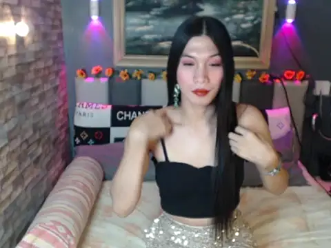 Snapshot of HotNathalie6900 chatting on 10.20.25 HotNathalie6900 online show from 10.20.25