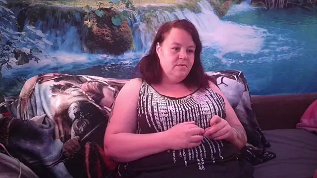Snapshot of Doreen03 chatting on 10.23.25 Doreen03 online show from 10.23.25