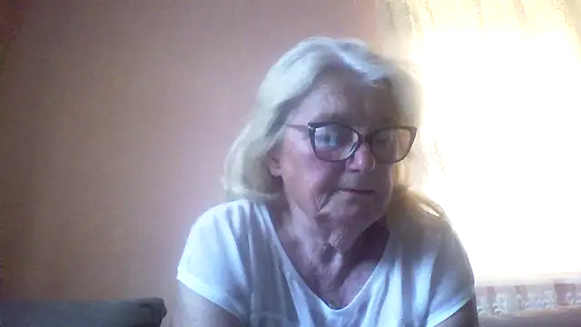Snapshot of AmyLove353 chatting on 05.28.26 AmyLove353 online show from 05.28.26