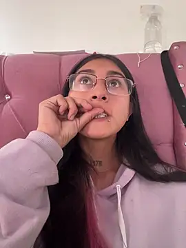 Violeet-Smith online show from 03.03.26