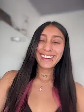 Violeet-Smith online show from 03.21.26